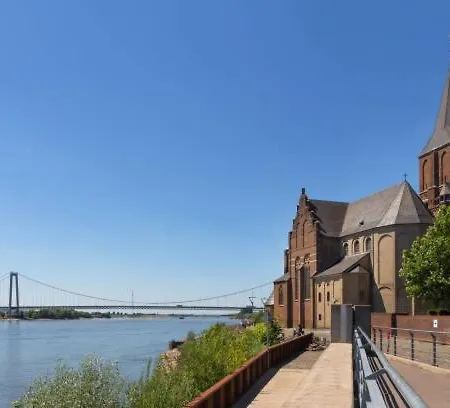 Rheinpark Rheinblick, Balkon & Parkplatz *