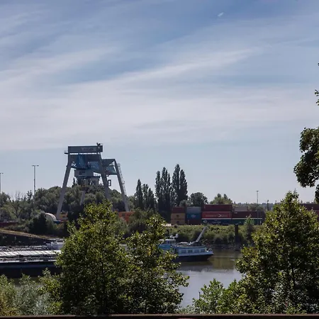 Rheinpark Rheinblick, Balkon & Parkplatz * Эммерих