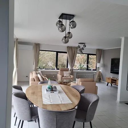 Rheinpark Rheinblick, Balkon & Parkplatz * Эммерих