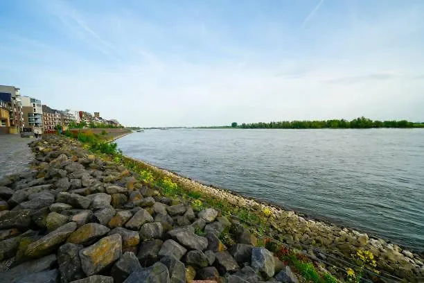 Rheinpark Rheinblick & Parkplatz إميريش