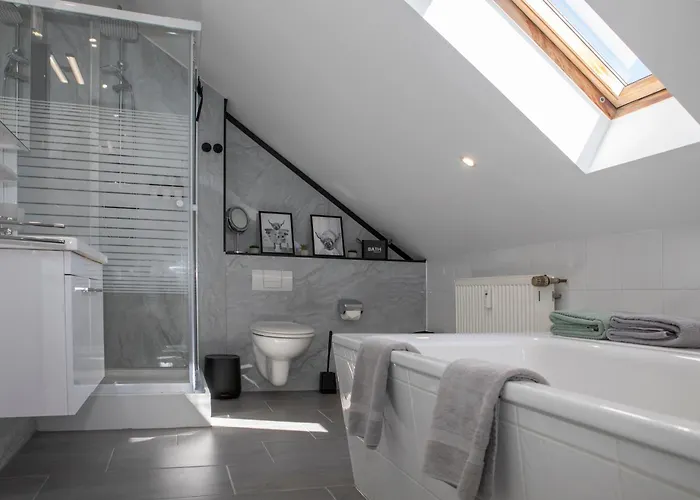 Rheinpark Rheinblick & Parkplatz Appartement