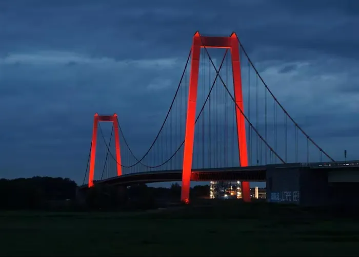 Rheinpark Rheinblick & Parkplatz شقة